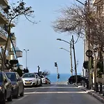Gordon Beach- Luxury-Parking- \'Stay At My Place\'