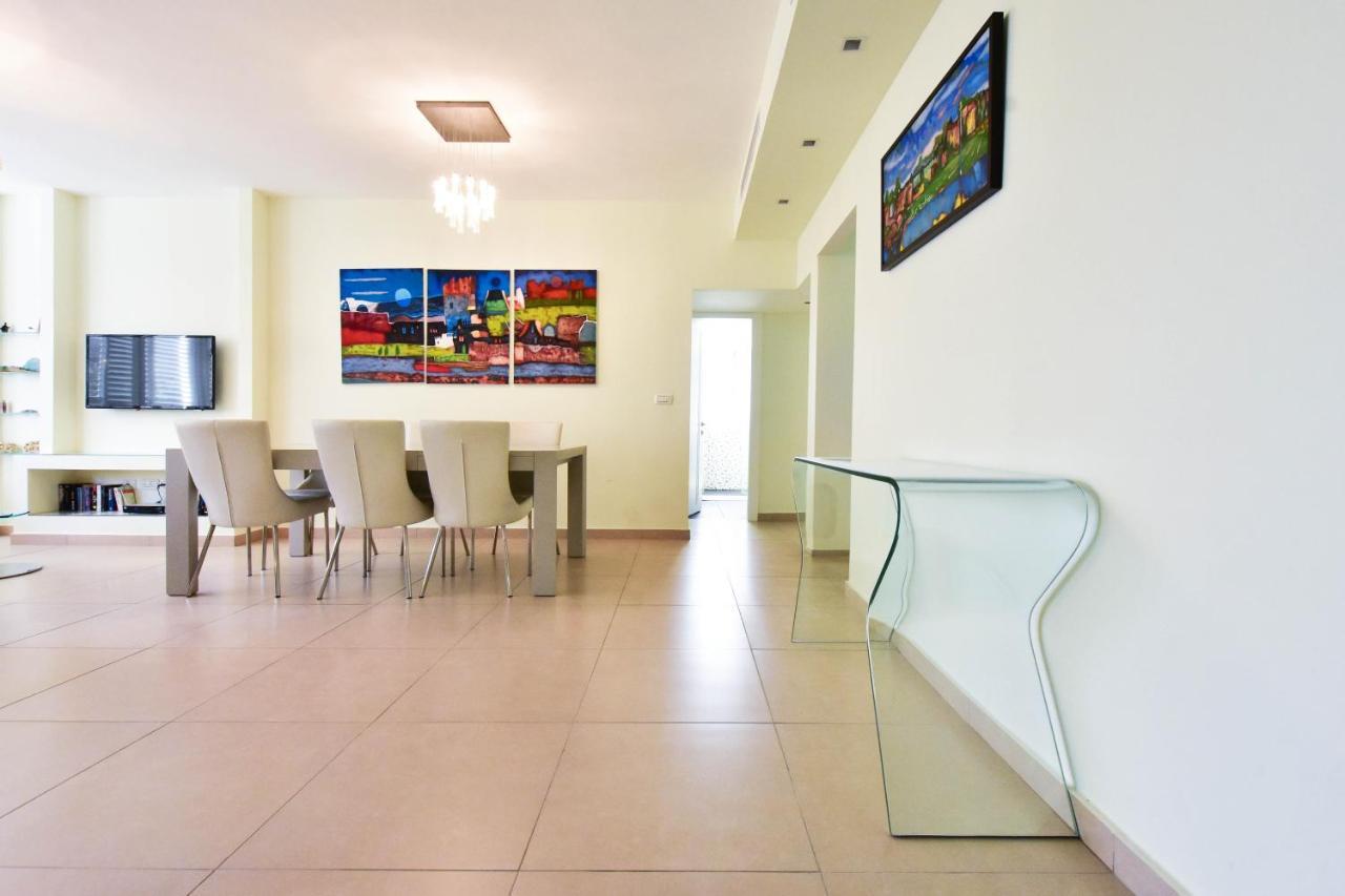 Apartment Gordon Beach- Luxury-parking- 'stay At My Place' *